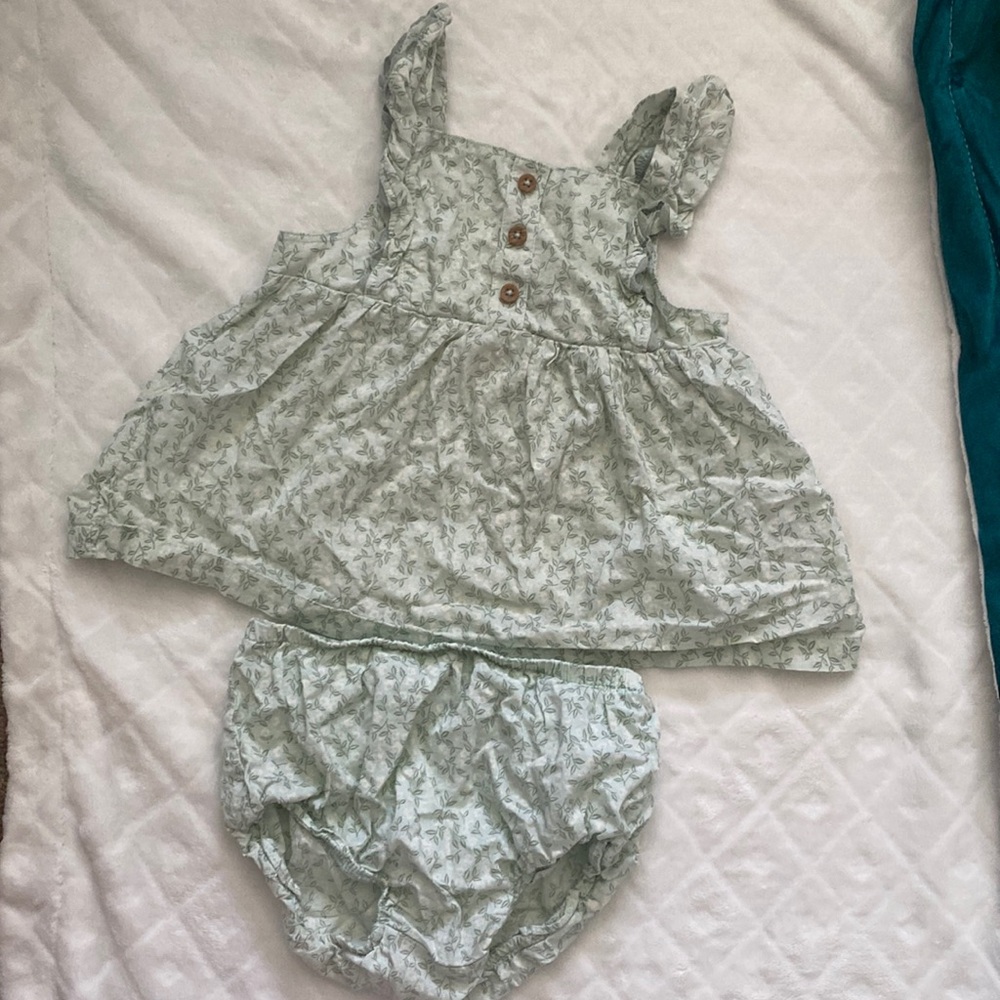 Carters 24 month diaper cover shorts with matching top